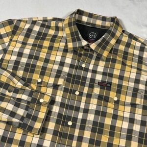 Wrangler‎ ATG All Terrain Gear Men's L Regular Fit Plaid Long Sleeve Snap Shirt